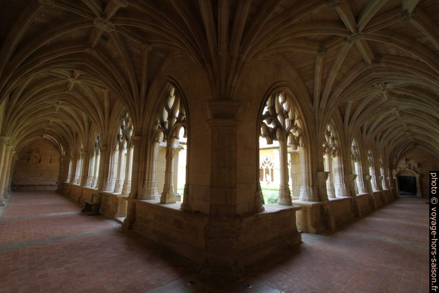 Deux galeries récentes du cloître de Cadouin. Photo © Alex Medwedeff