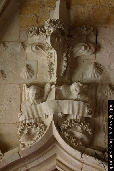 Décor de la Porte Marie-Madeleine. Photo © André M. Winter