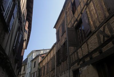 Maisons à colombages dans le centre de Bergerac. Photo © Alex Medwedeff