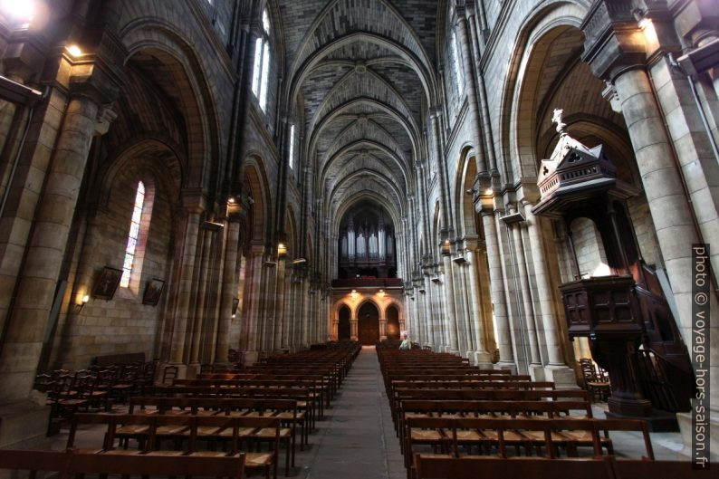 Nef et orgue de l'eglise de Bergerac. Photo © André M. Winter