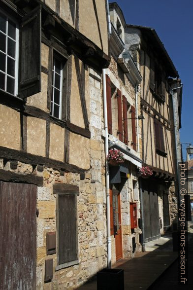 Maisons à colombages à Bergerac. Photo © Alex Medwedeff