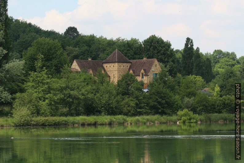 Un manoir à Lanquais. Photo © André M. Winter