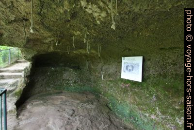 Séchoir de la Roque Saint-Christophe. Photo © André M. Winter