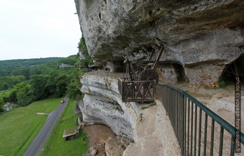 Position du treuil de puits de la Roque Saint-Christophe. Photo © André M. Winter