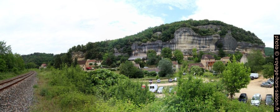 Panorama du Rocher des Eyzies. Photo © André M. Winter