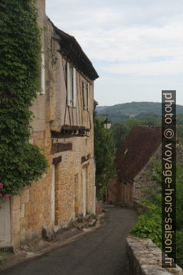 Descente vers la Dordogne. Photo © Alex Medwedeff