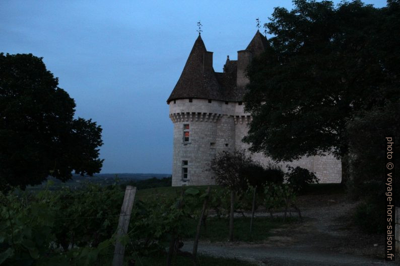 Château de Monbazillac sombre. Photo © Alex Medwedeff