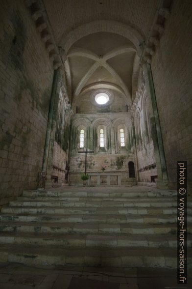 Marches du chœur de l'église de Saint-Amand. Photo © André M. Winter