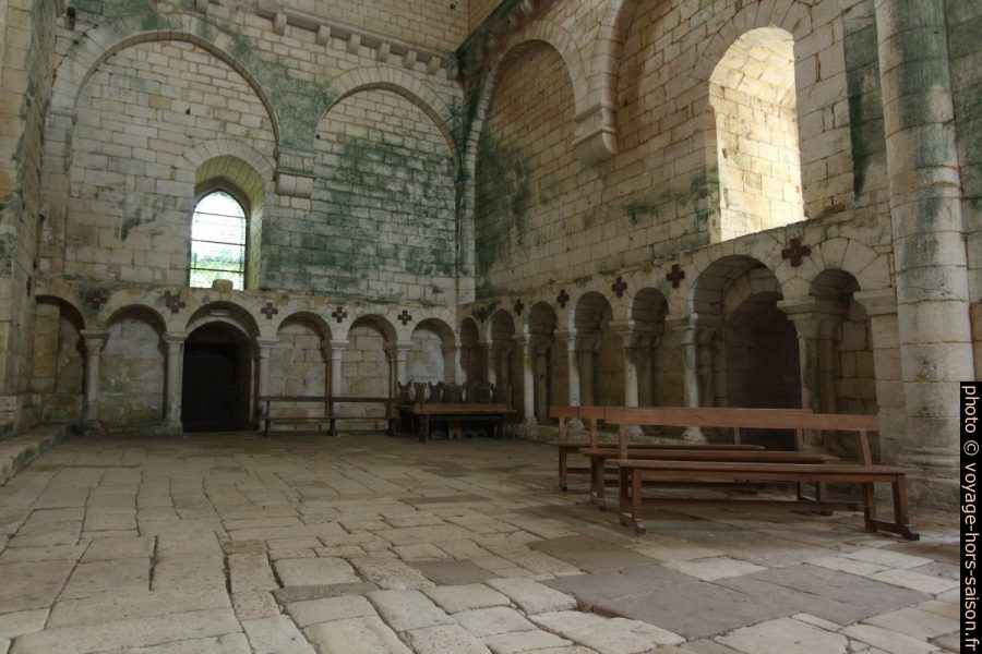 Chemin de croix dans le transept de l'église St.-Amand. Photo © André M. Winter