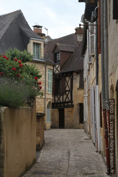 Maisons médiévales de la Rue Archiprêtre Noël. Photo © Alex Medwedeff