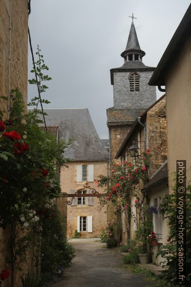 Clocher de l'hospice de Montignac. Photo © Alex Medwedeff