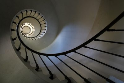 Escalier en colimaçon bas du Phare de la Pointe de la Grave. Photo © André M. Winter