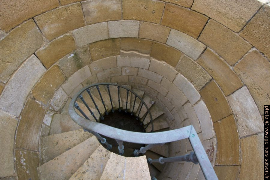 Escalier en colimaçon du guet au nord-ouest du Phare de Cordouan. Photo © André M. Winter