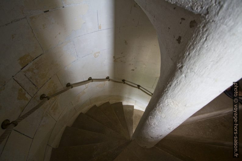 Escalier en colimaçon des premiers étages du Phare de Cordouan. Photo © André M. Winter