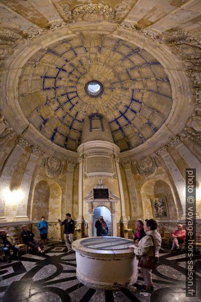 Chapelle Notre-Dame-de-Cordouan avec sa voûte. Photo © André M. Winter