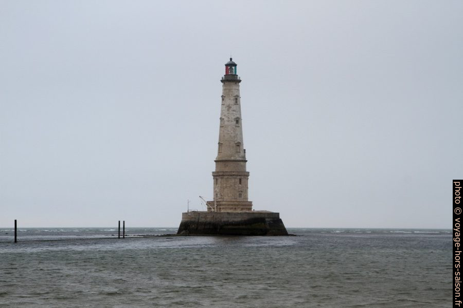 Phare de Cordouan entouré d'eau. Photo © Alex Medwedeff