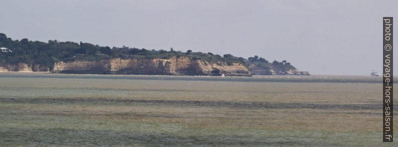 Vue vers la Pointe de Suzac. Photo © André M. Winter