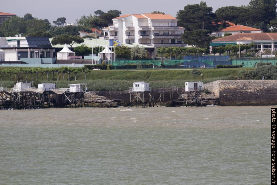 Cabanes de pêche au carrelet à Royan. Photo © André M. Winter
