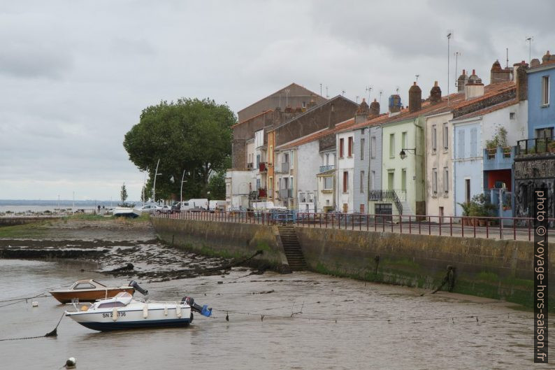 Quai Boulay Paty à Paimbœuf par marée basse. Photo © Alex Medwedeff