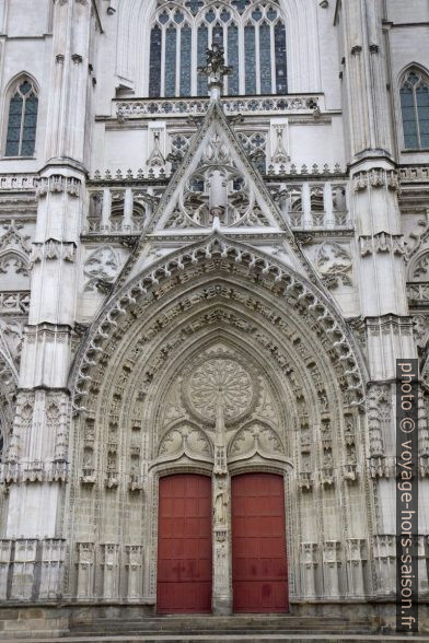 Portail de la Cathédrale Saint-Pierre-et-Saint-Paul de Nantes. Photo © Alex Medwedeff