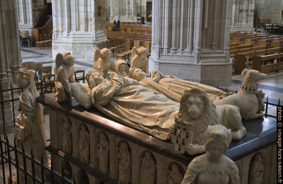 Tombeau de François II de Bretagne dans la Cathédrale de Nantes. Photo © Alex Medwedeff