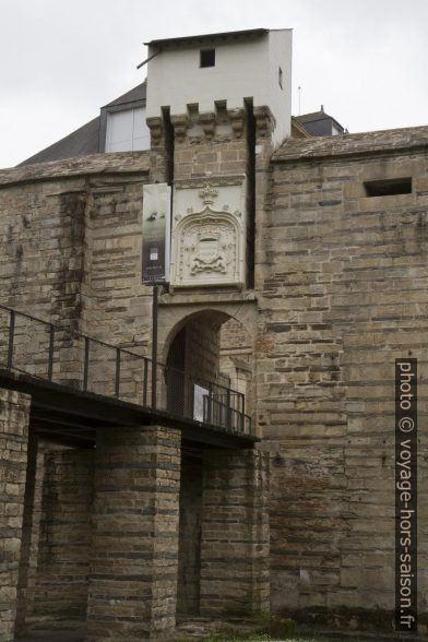 Porte du pont de Secours du Château des ducs de Bretagne. Photo © Alex Medwedeff