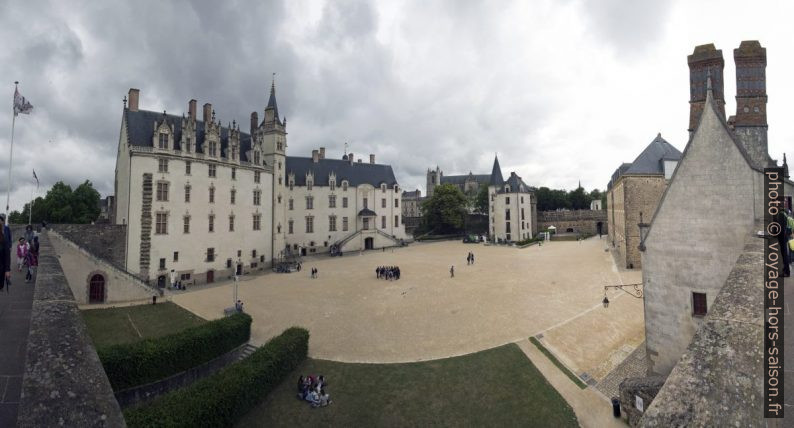 La cour du Château des ducs de Bretagne. Photo © André M. Winter