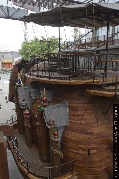 Terrasses du grand éléphant des Machines de l'Île de Nantes. Photo © Alex Medwedeff