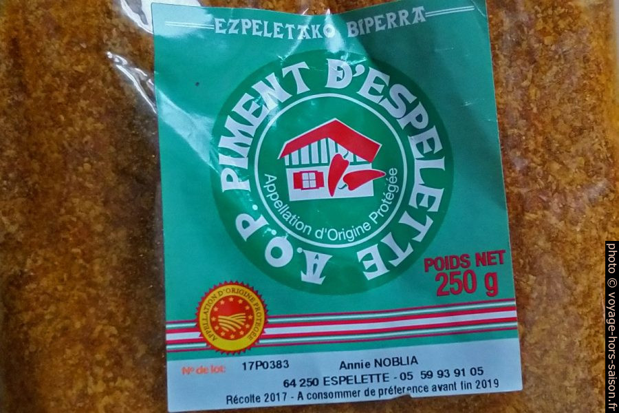 Sachet de 250g de piment d'Espelette AOP. Photo © André M. Winter