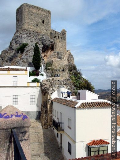 Le Castillo Mauro de Olvera. Photo © Alex Medwedeff