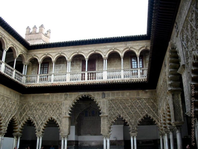 Patio de las Doncellas. Photo © André M. Winter