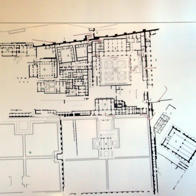 Plan des ruines de Medinat Al-Zahra. Photo © André M. Winter