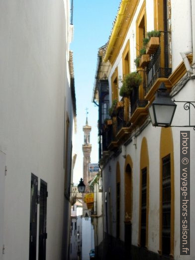 Ruelle dans la vieille ville de Córdoba. Photo © Alex Medwedeff