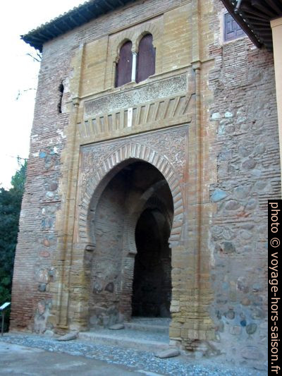 La Puerta del Vino. Photo © André M. Winter
