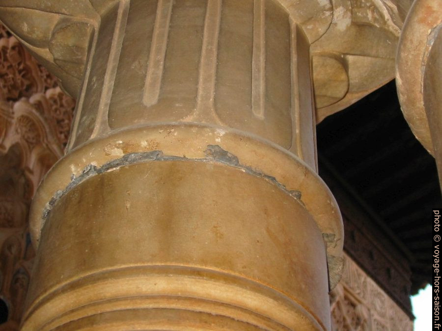 Du plomb dans les colonnes de l'Alhmabra. Photo © André M. Winter