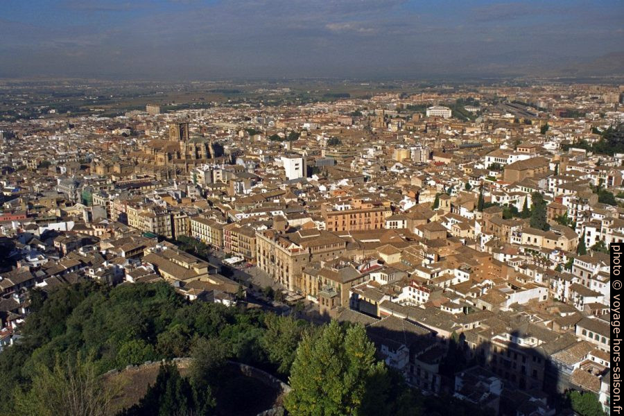 Vue sur la ville de Grenade. Photo © Alex Medwedeff