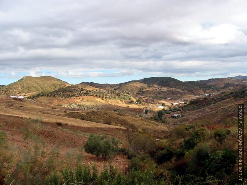 Paysage à l'ouest du barrage de Guadalhorce. Photo © André M. Winter