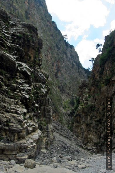 Les parois du Canyon de Samaria. Photo © André M. Winter