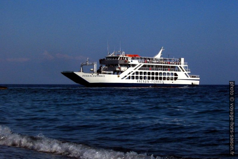 Ferry Daskalogiannis dans la Mer Libyenne. Photo © André M. Winter