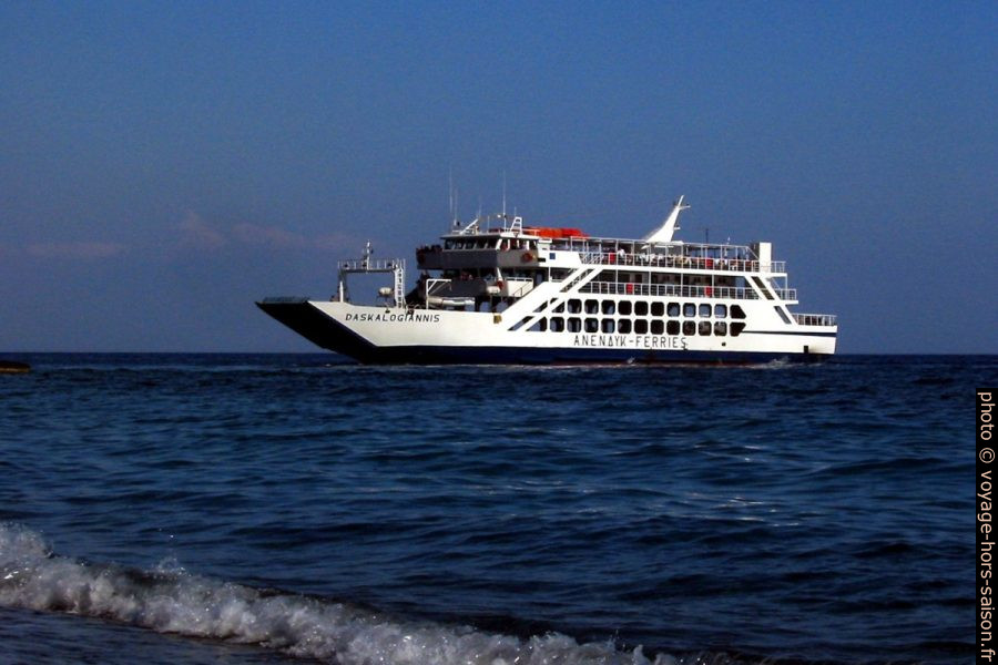 Ferry Daskalogiannis dans la Mer Libyenne. Photo © André M. Winter