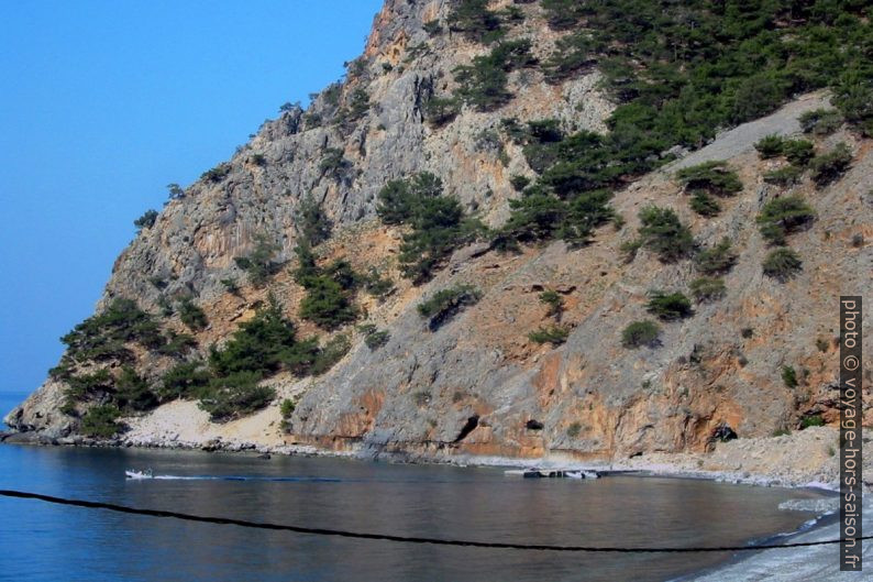 La fin de la plage à l'ouest d'Agía Rouméli. Photo © André M. Winter