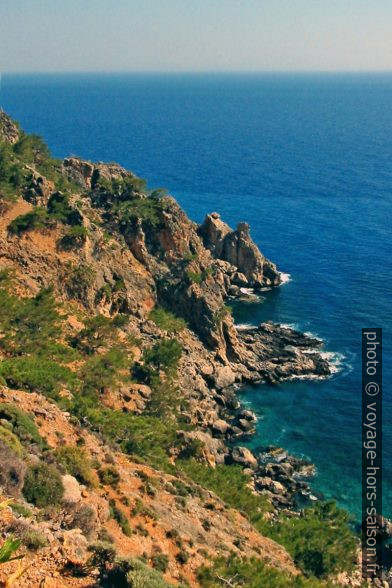 La côte au-dessus de la Mer de Libye. Photo © André M. Winter