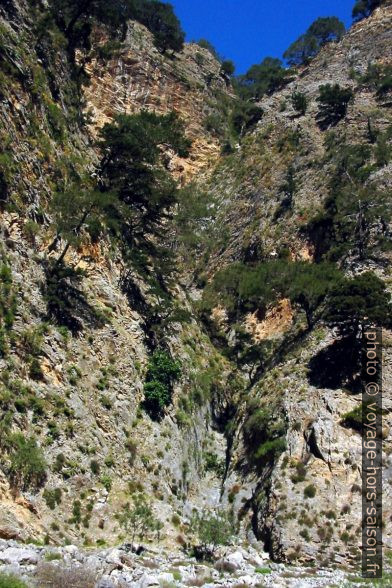 Un vallon latéral des Gorges de Trititi. Photo © André M. Winter