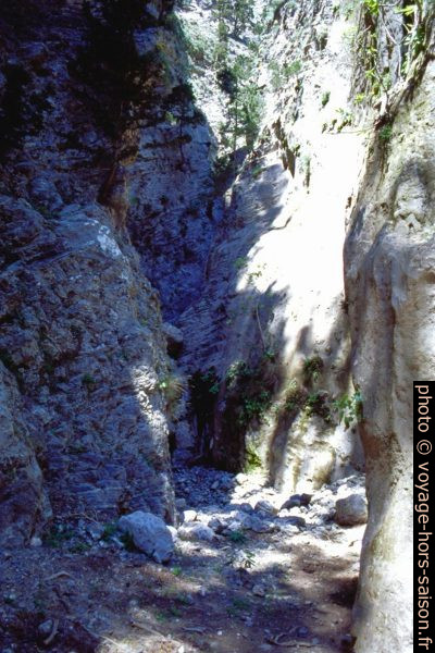 Canyon étroit des Gorges de Tripiti. Photo © Alex Medwedeff