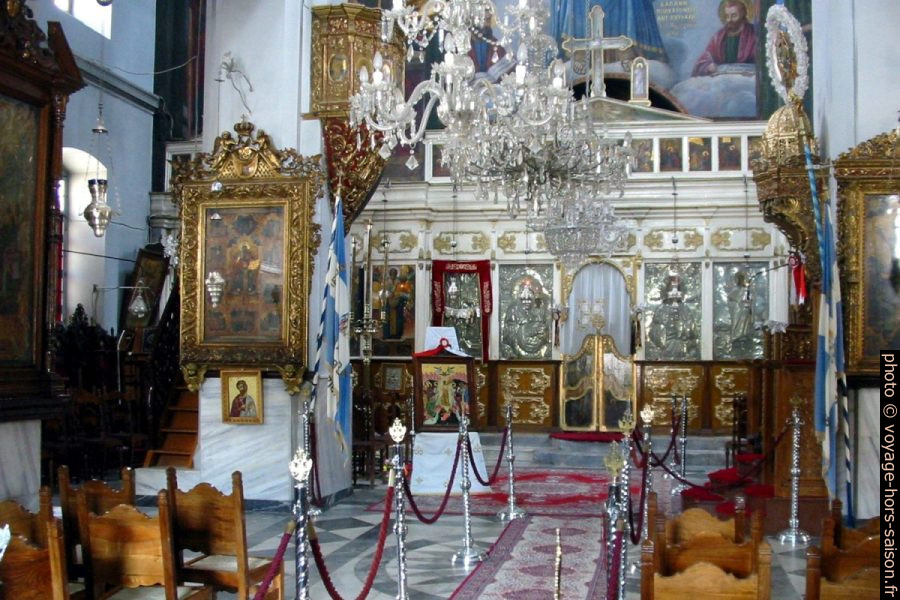 Nef de l'église orthodoxe de Panagia Trimartyris. Photo © André M. Winter