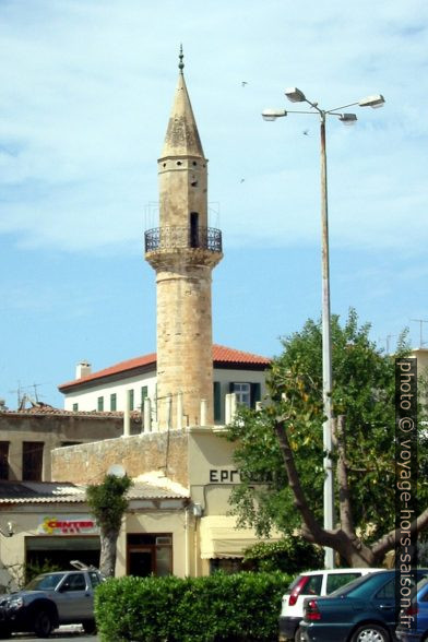 Minaret de la mosquée Ahmet Aga à la Canée. Photo © André M. Winter
