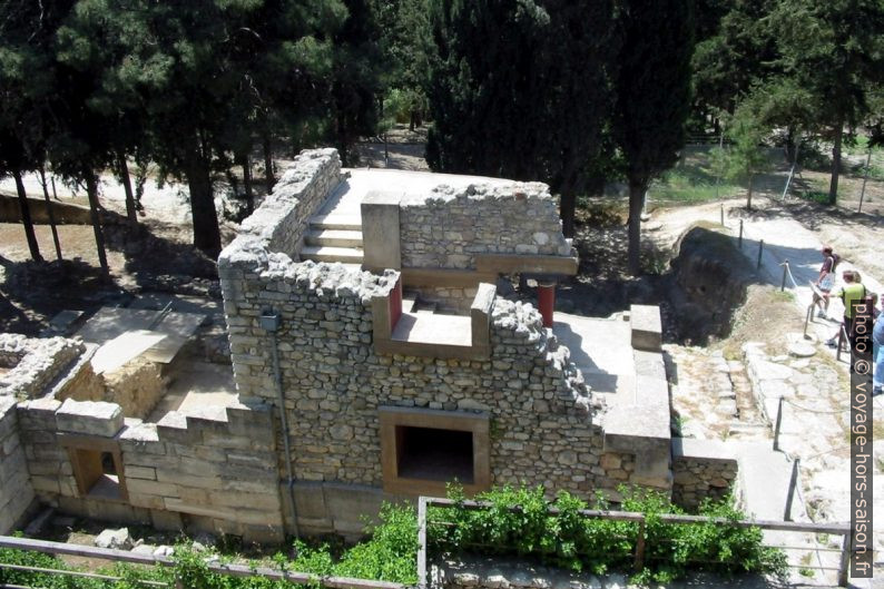 Ruines au sud-est de Cnossos. Photo © André M. Winter