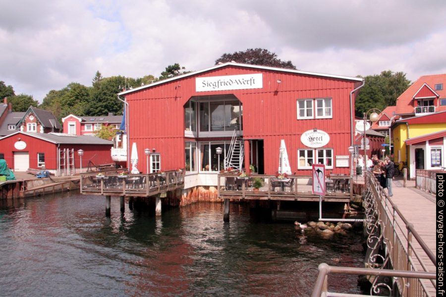 Le chantier naval historique Siegfried-Werft. Photo © André M. Winter