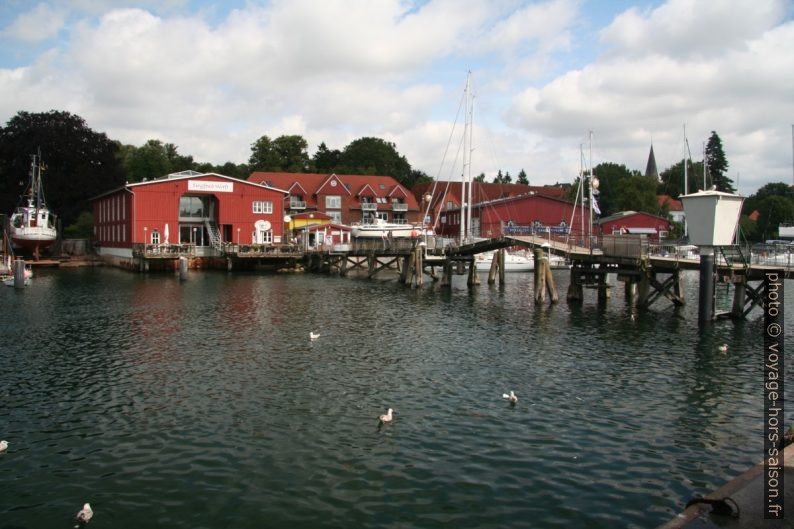 Le chantier naval historique Siegfried-Werft et le pont du port de ville d'Eckernförde. Photo © André M. Winter