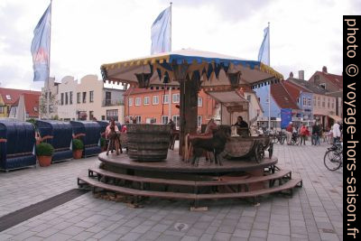 Carrousel médiéval à la fête des sprats à Eckernförde. Photo © André M. Winter